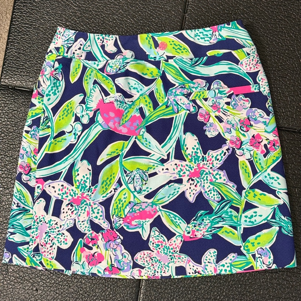 Lilly Pulitzer Skort – UPF 50+ Luxletic Fabric – Size 4 - Picture 2 of 3